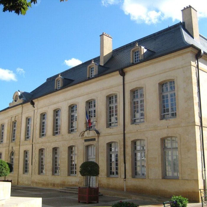 À l'Hôtel de ville de Briey